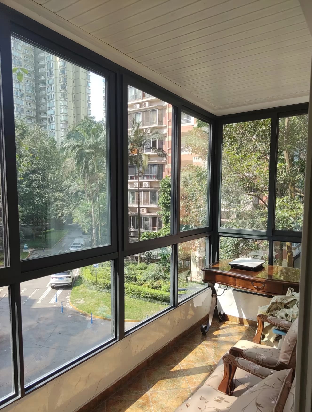 অ্যালুমিনিয়াম দরজা এবং জানালা
